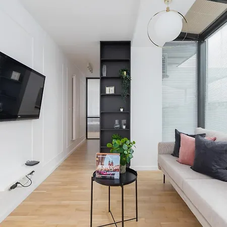 Politechnika Krakowska By Renters Prestige *