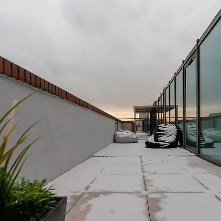 Politechnika Krakowska By Renters Prestige * Cracóvia