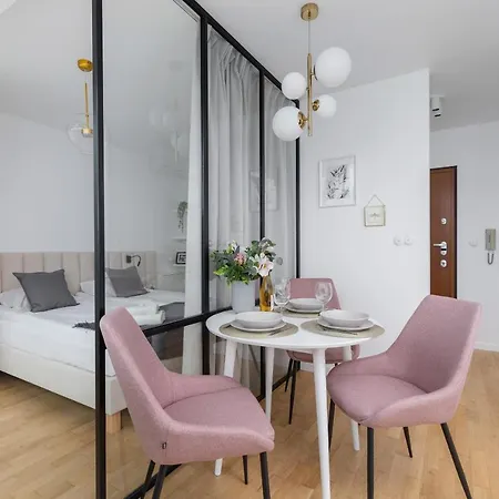 Politechnika Krakowska By Renters Prestige * 克拉科夫