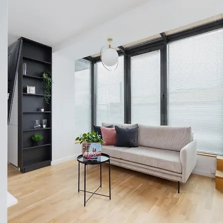 Politechnika Krakowska By Renters Prestige 公寓
