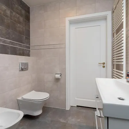Politechnika Krakowska By Renters Prestige * 克拉科夫